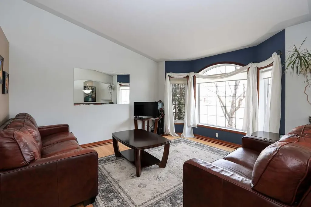 50 Donald Close Red Deer AB T4P 3E7