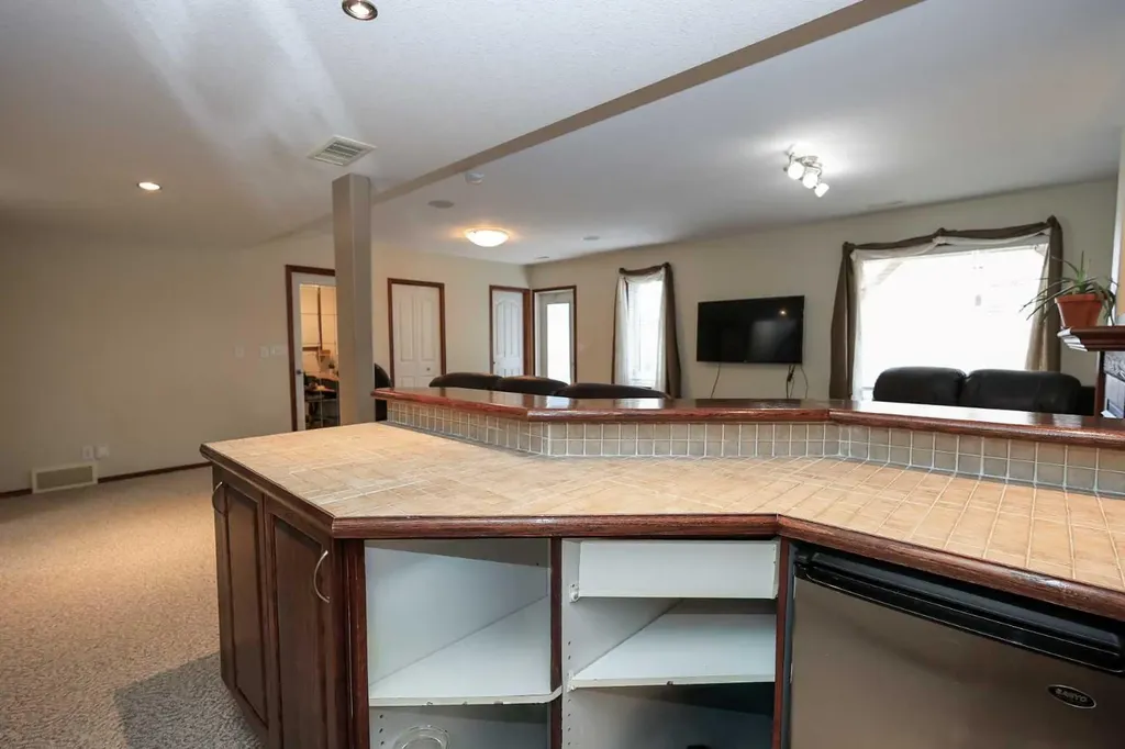 50 Donald Close Red Deer AB T4P 3E7