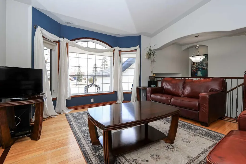 50 Donald Close Red Deer AB T4P 3E7