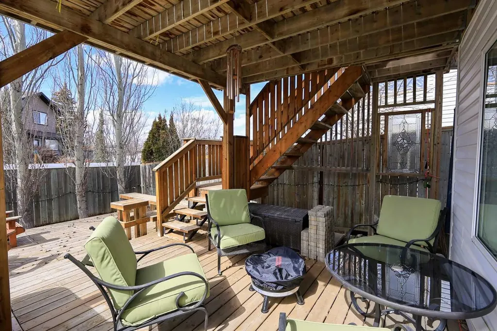 50 Donald Close Red Deer AB T4P 3E7