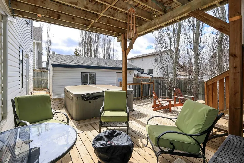 50 Donald Close Red Deer AB T4P 3E7
