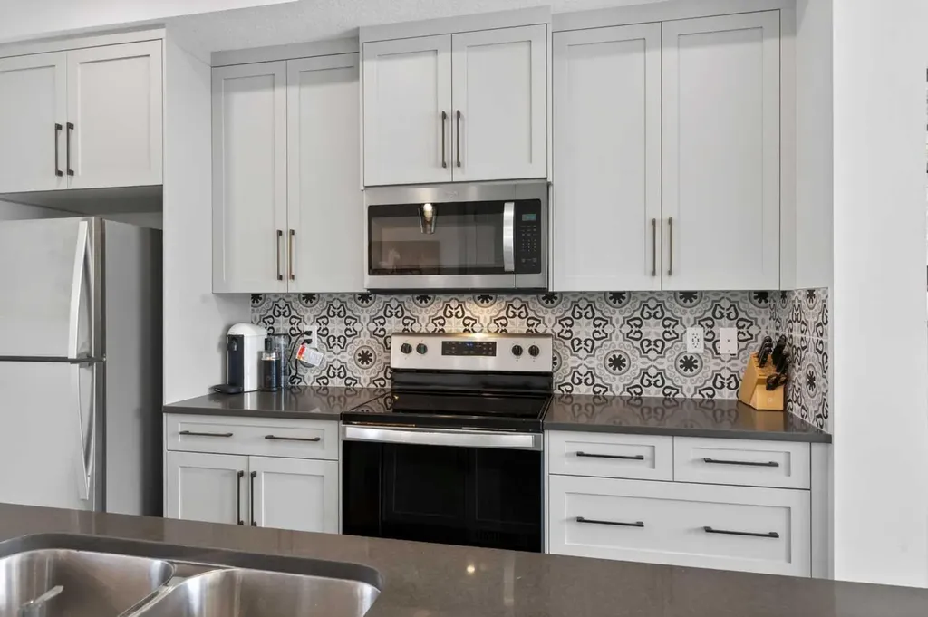 394 Sundown Road Cochrane AB T4C 2A6