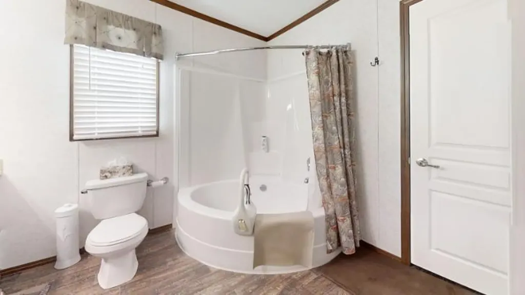 5853 4 Street W Claresholm AB T0L 0T0