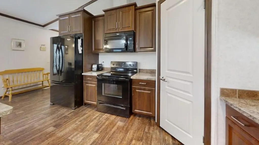 5853 4 Street W Claresholm AB T0L 0T0