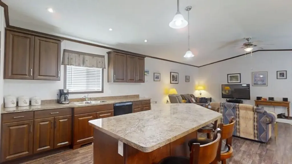 5853 4 Street W Claresholm AB T0L 0T0