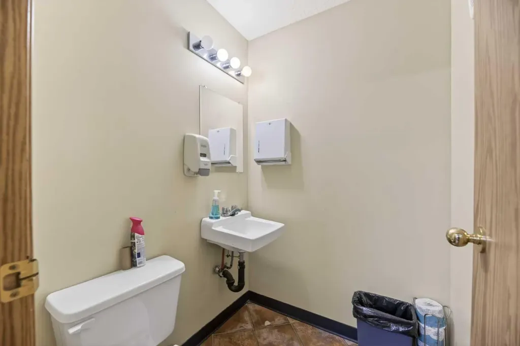 4511 Imperial Road Olds AB T4H1M6