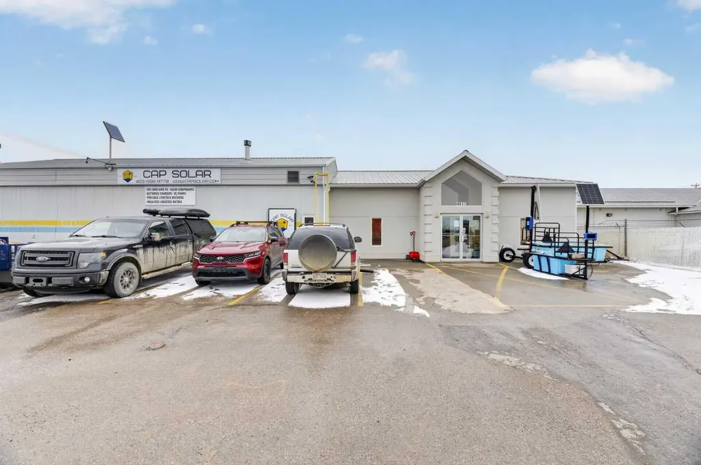 4511 Imperial Road Olds AB T4H1M6