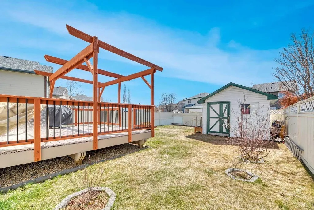 7 Springs Crescent SE Airdrie AB T4A 2C2
