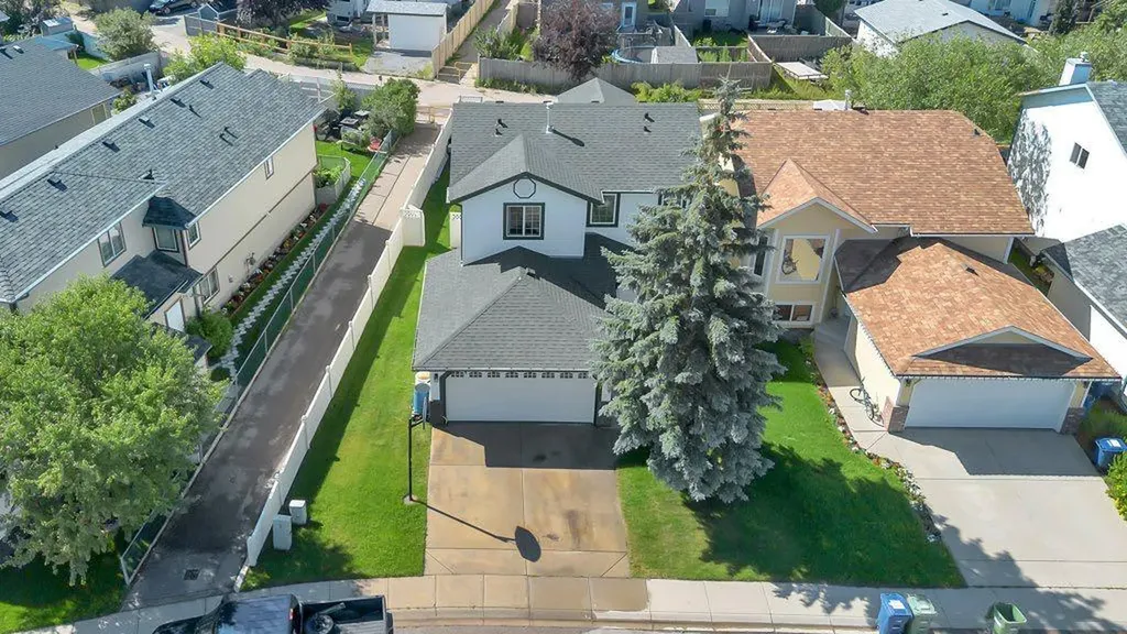 7 Springs Crescent SE Airdrie AB T4A 2C2