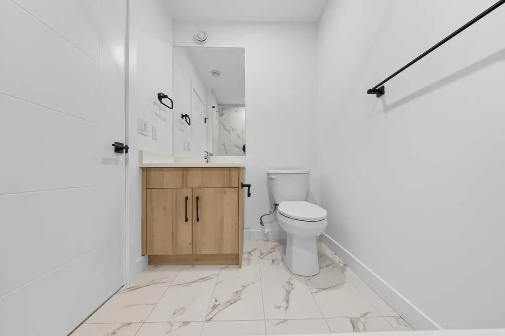 1224 20 Avenue NW Calgary AB T2N 2K4