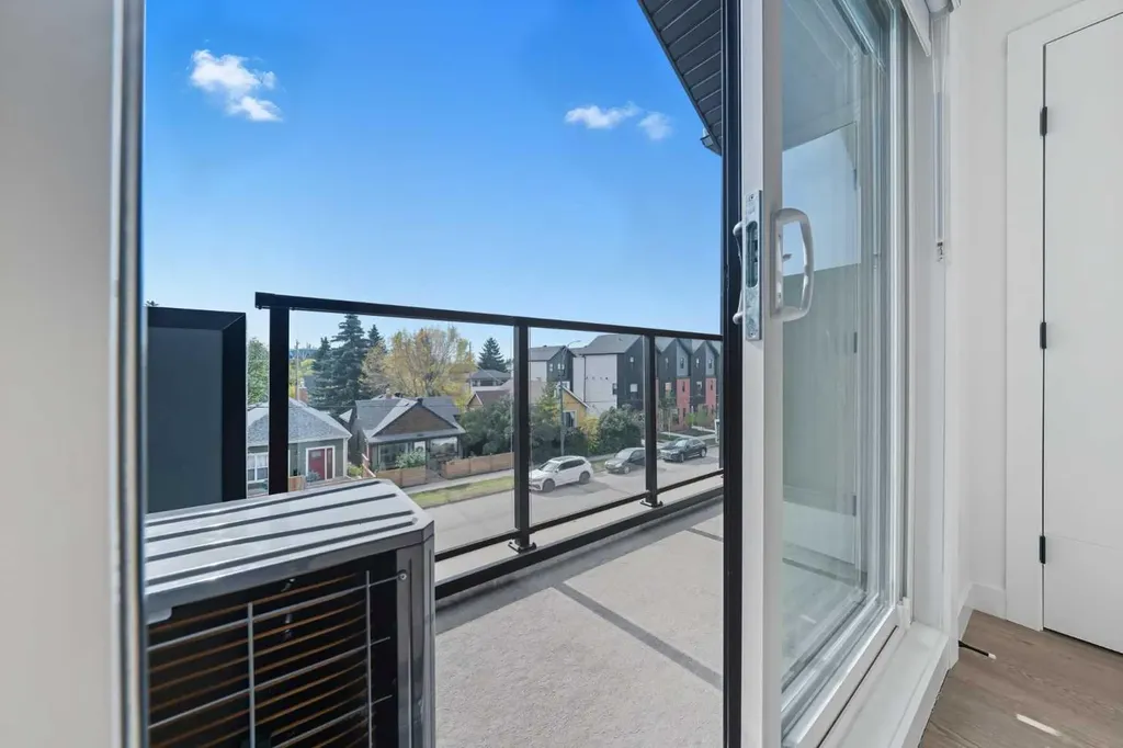 1224 20 Avenue NW Calgary AB T2N 2K4