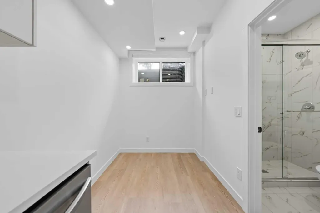 1224 20 Avenue NW Calgary AB T2N 2K4