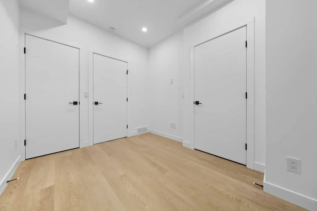 1224 20 Avenue NW Calgary AB T2N 2K4