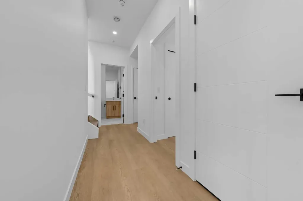 1224 20 Avenue NW Calgary AB T2N 2K4