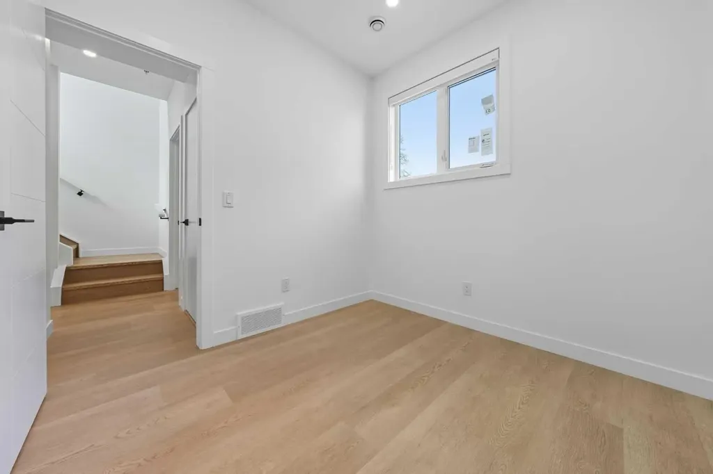 1224 20 Avenue NW Calgary AB T2N 2K4