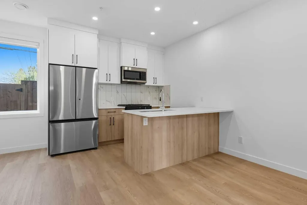 1224 20 Avenue NW Calgary AB T2N 2K4
