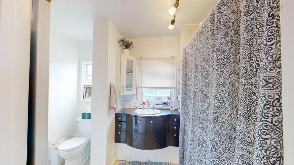 1625 23 Avenue SW Calgary AB T2T 0V1