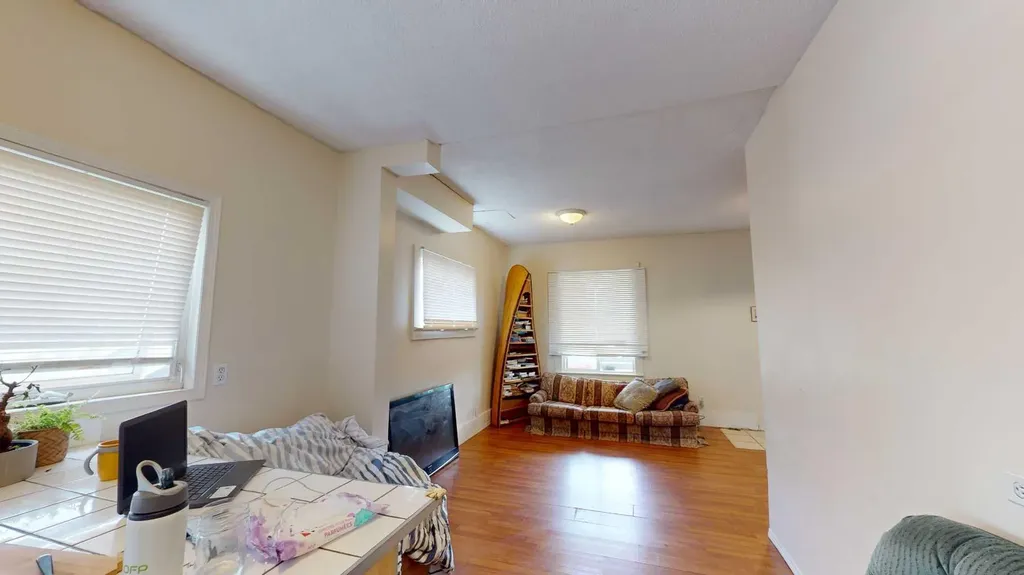 1625 23 Avenue SW Calgary AB T2T 0V1