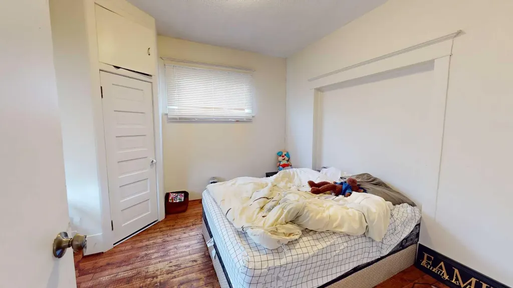 1625 23 Avenue SW Calgary AB T2T 0V1