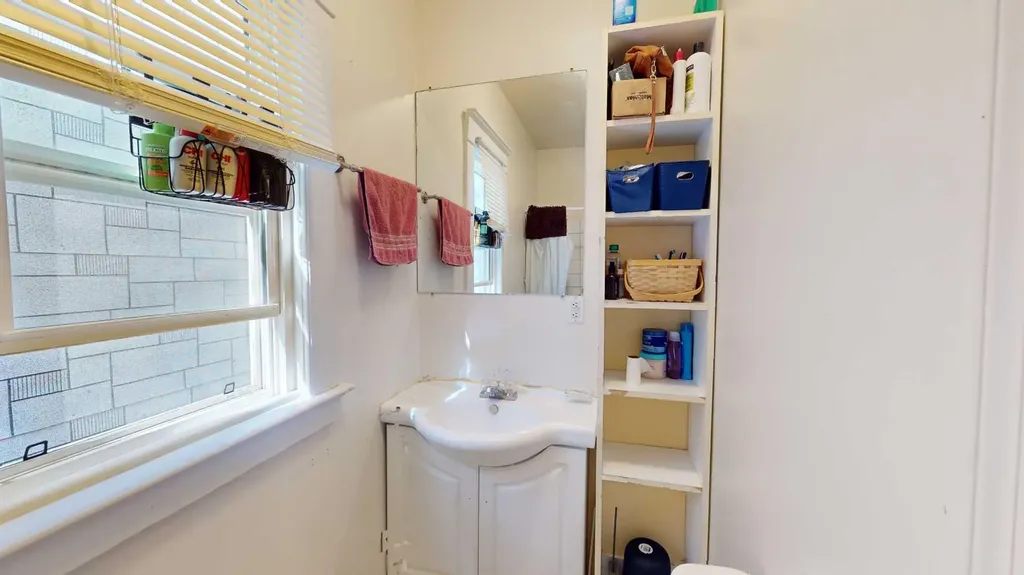 1625 23 Avenue SW Calgary AB T2T 0V1