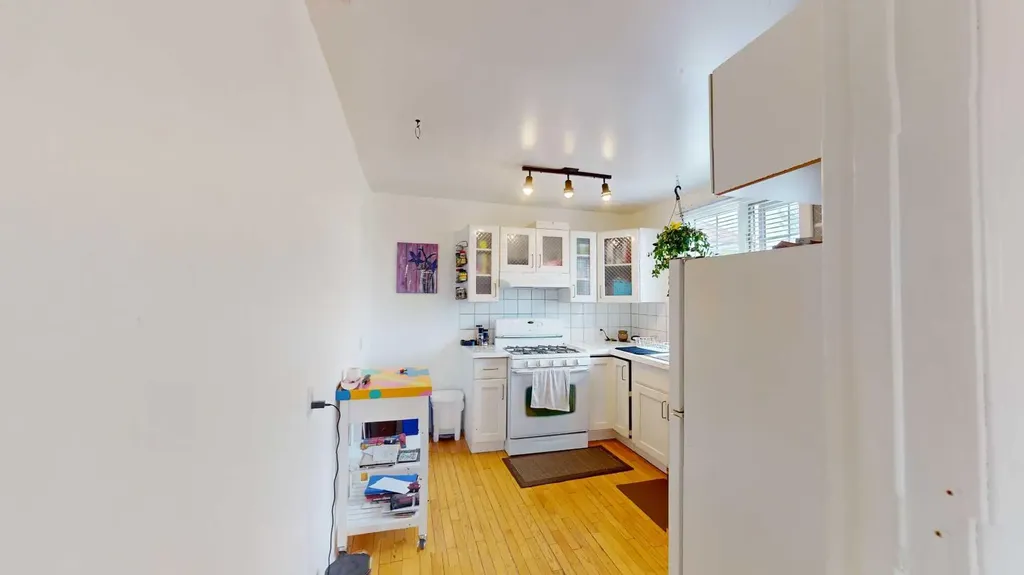 1625 23 Avenue SW Calgary AB T2T 0V1