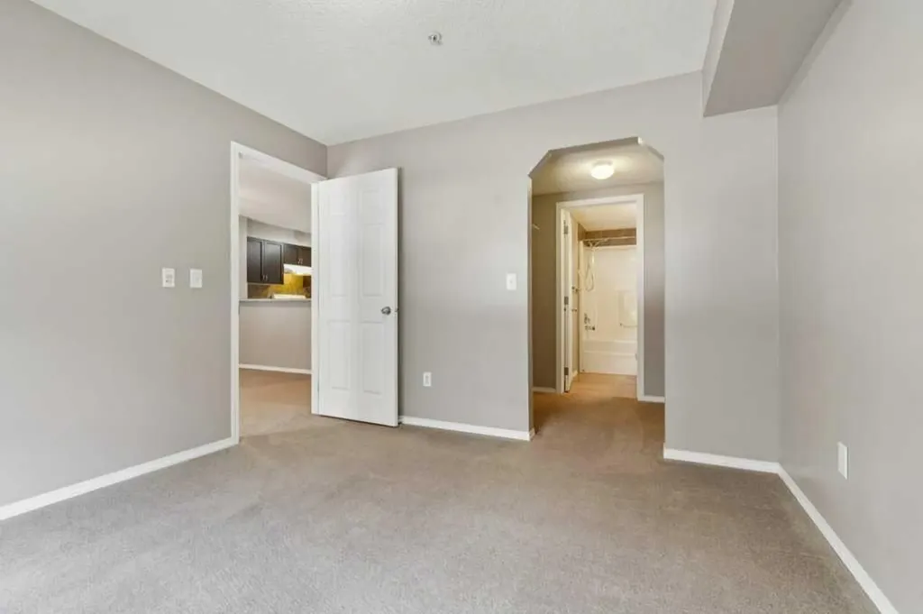 70 Panamount Drive NW Calgary AB T3K 6G8