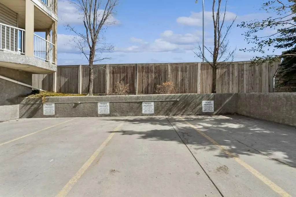 70 Panamount Drive NW Calgary AB T3K 6G8