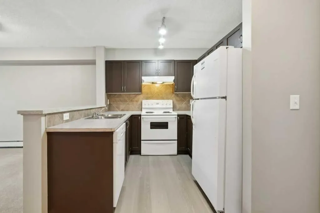 70 Panamount Drive NW Calgary AB T3K 6G8