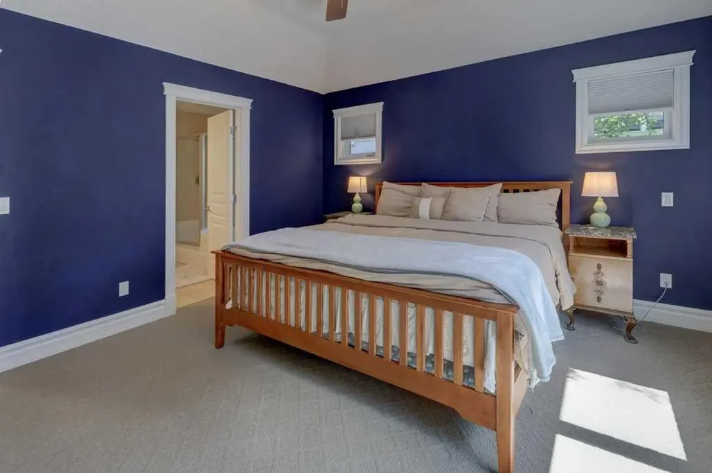 449 20 Avenue NE Calgary AB T2E 1R3