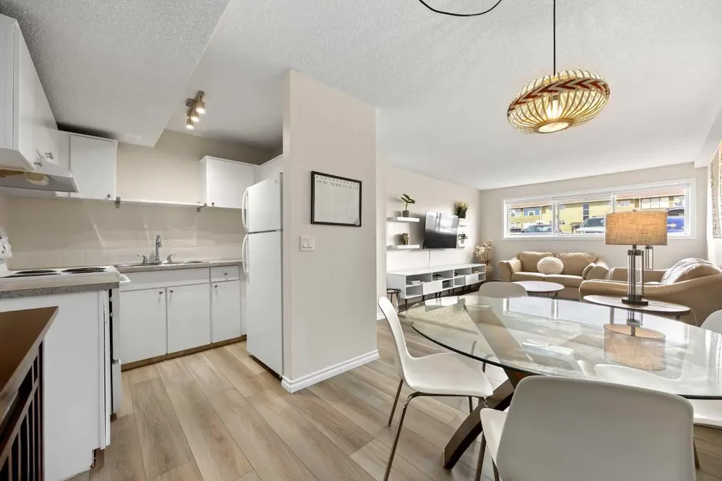 101 Big Hill Way SE Airdrie AB T4A 1Z7