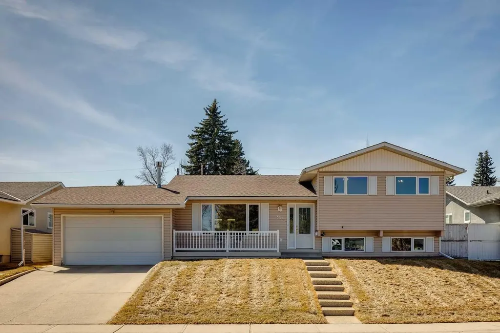 8523 Addison Place SE Calgary AB T2H 1R6
