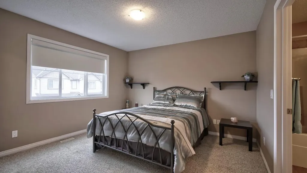 620 Luxstone Landing SW Airdrie AB T4B 0B6