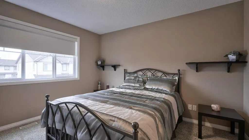 620 Luxstone Landing SW Airdrie AB T4B 0B6