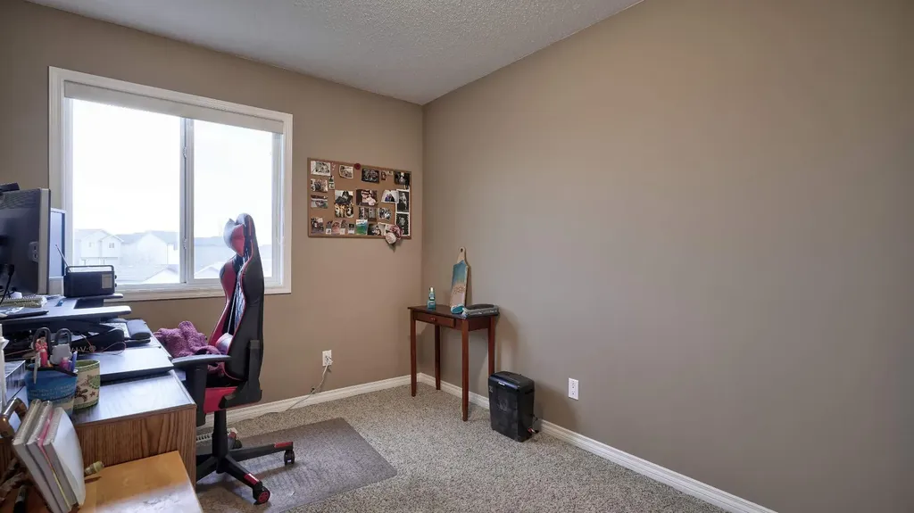 620 Luxstone Landing SW Airdrie AB T4B 0B6