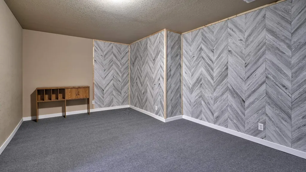 620 Luxstone Landing SW Airdrie AB T4B 0B6