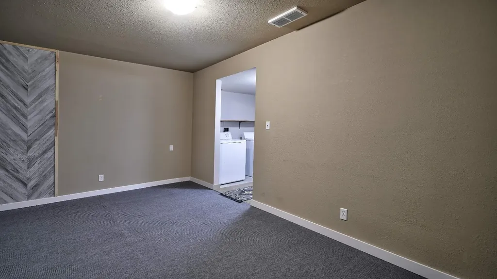 620 Luxstone Landing SW Airdrie AB T4B 0B6