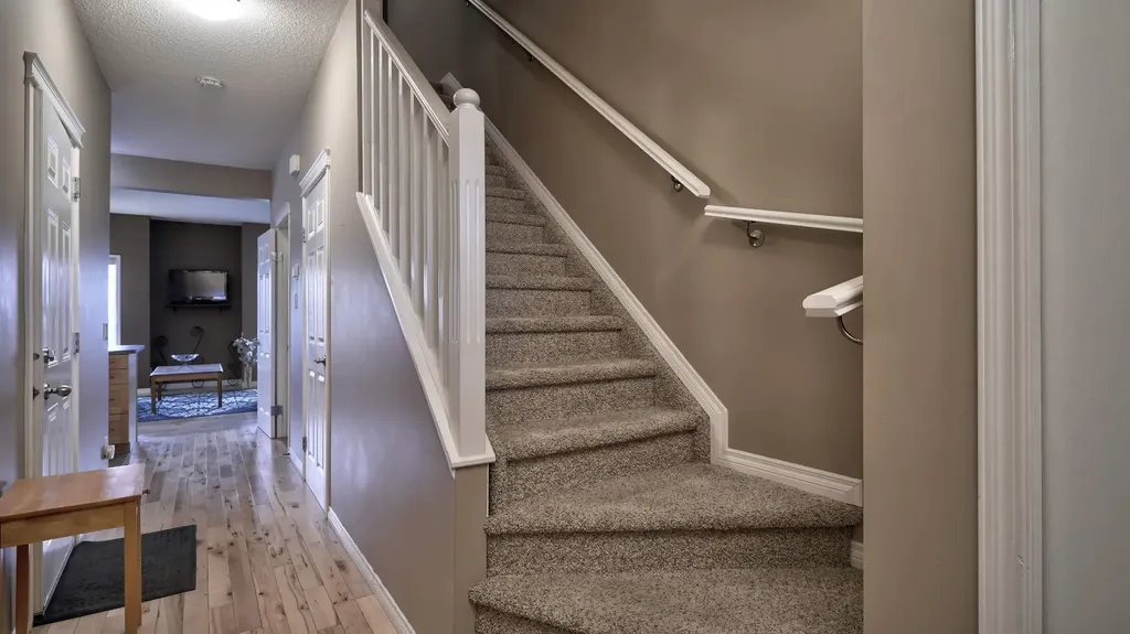 620 Luxstone Landing SW Airdrie AB T4B 0B6