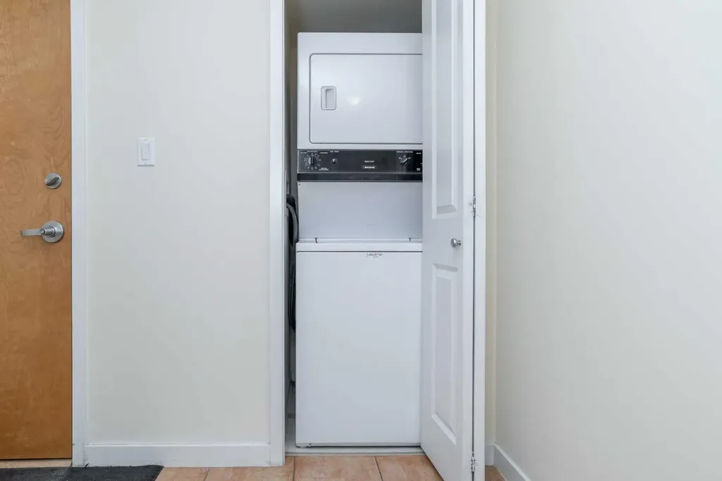1108 6 Avenue SW Calgary AB T2P5K1