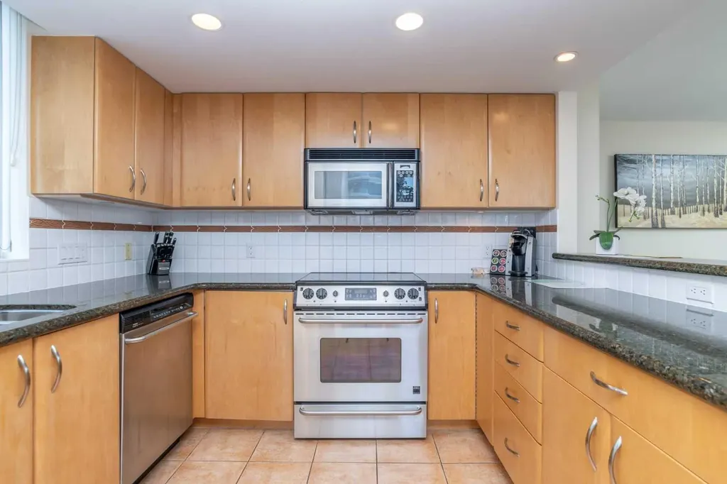 1108 6 Avenue SW Calgary AB T2P5K1