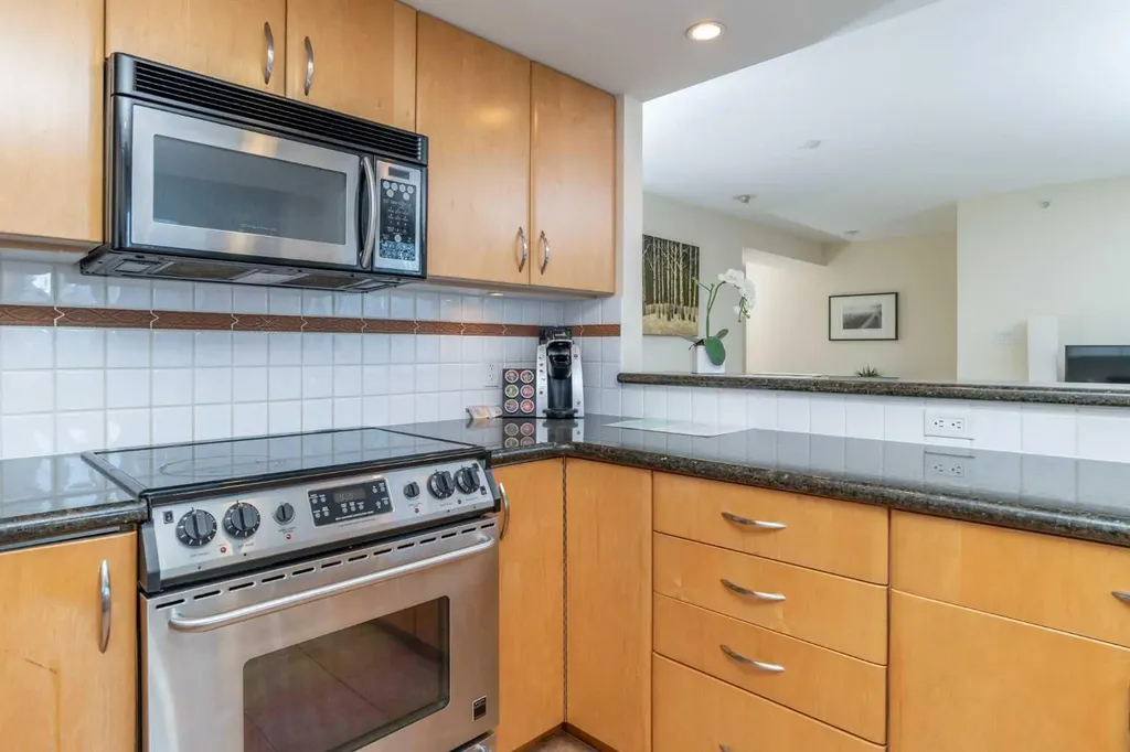 1108 6 Avenue SW Calgary AB T2P5K1