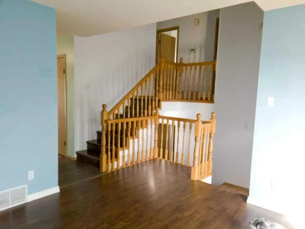 702 10 Avenue Wainwright AB T9W 1B8
