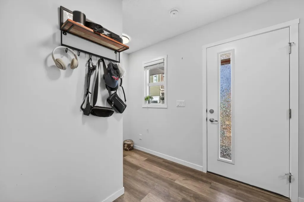 220 Harvest Grove Walk NE Calgary AB T3K 2M1