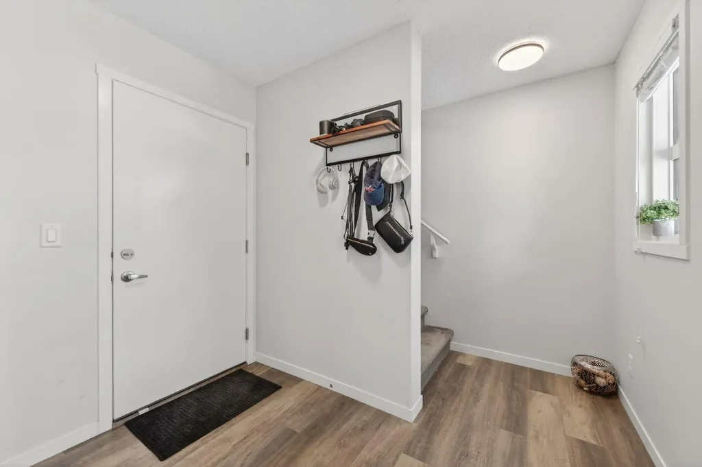 220 Harvest Grove Walk NE Calgary AB T3K 2M1