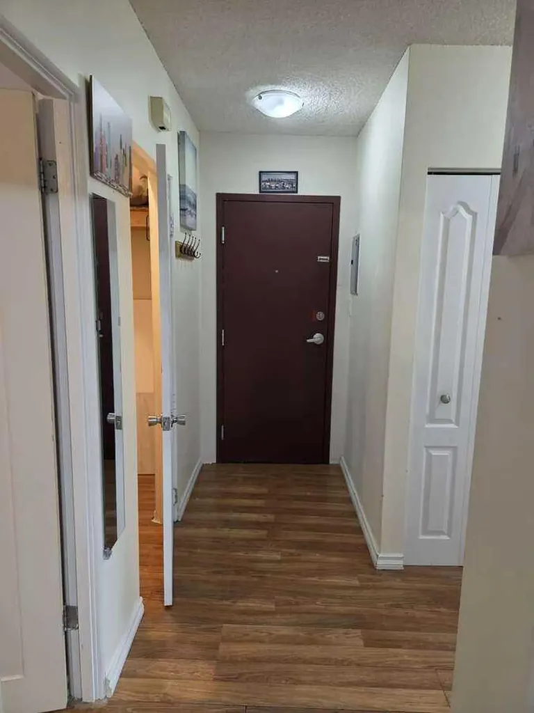 8235 Elbow Drive SW Calgary AB T2V 1K6