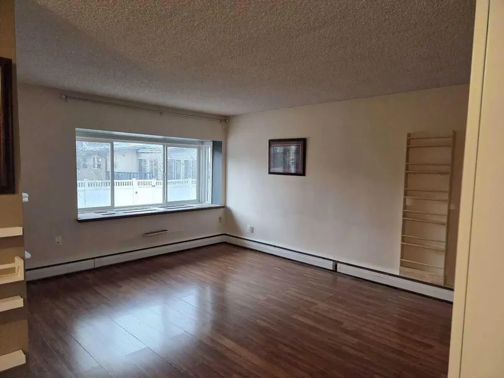 8235 Elbow Drive SW Calgary AB T2V 1K6