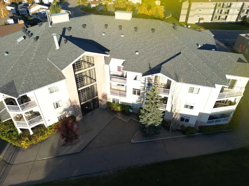 1095 Timberline Drive E Fort Mcmurray AB T9K 1Y7