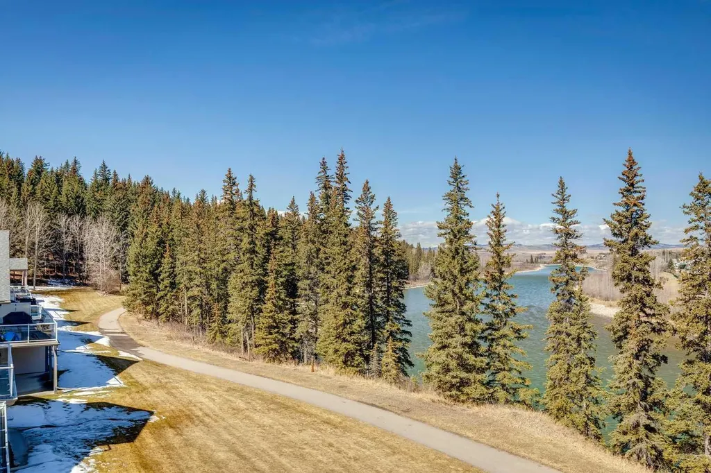 189 Crawford Drive Cochrane AB T4C 2G8