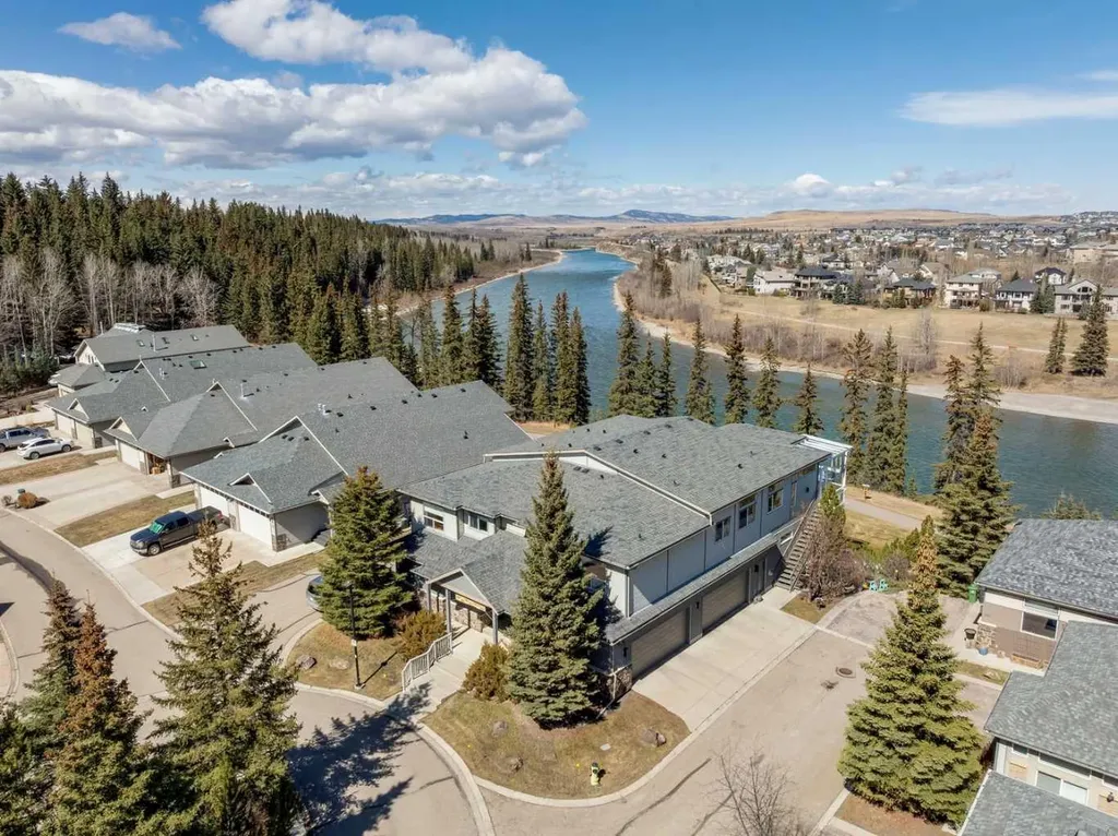 189 Crawford Drive Cochrane AB T4C 2G8