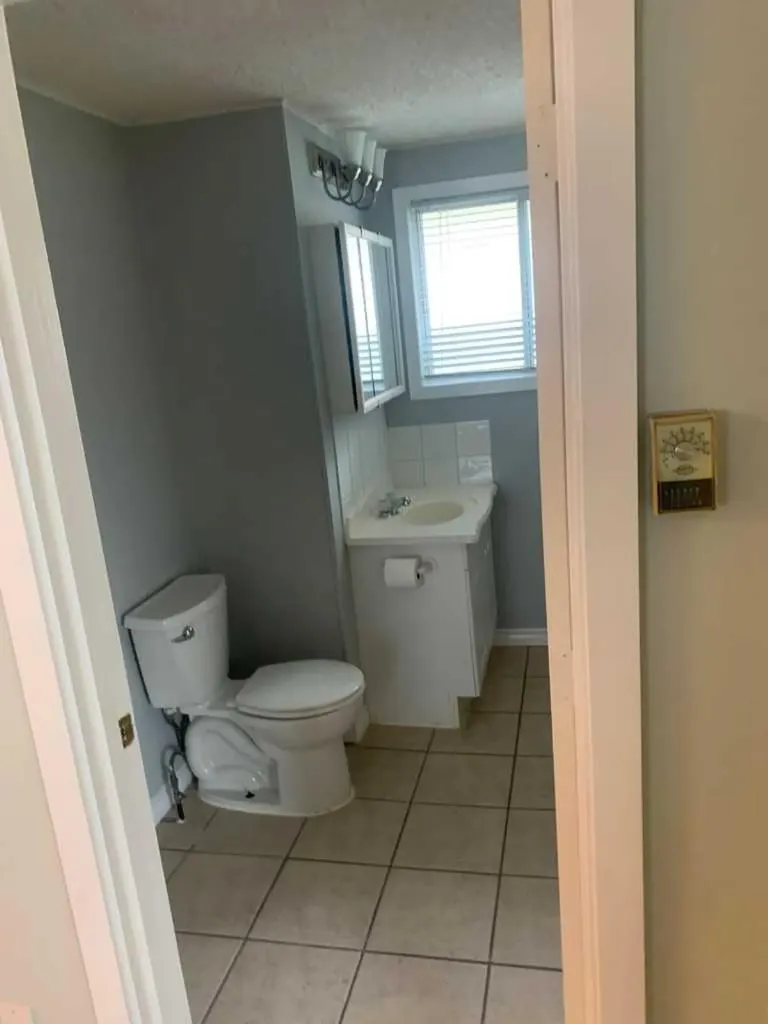 6622 18a Street SE Calgary AB T2C 0N5