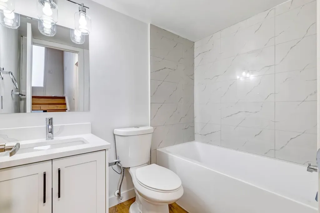 1415 44 Street SE Calgary AB T2A 5E6